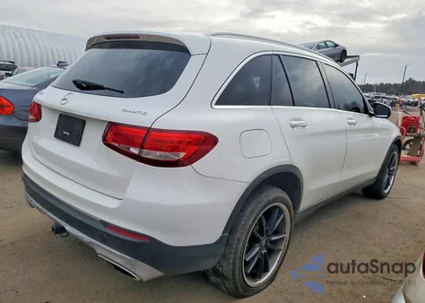 2017 Mercedes-Benz Glc 300 4Matic z USA, uszkodzony, nr VIN WDC0G4KB4HV006975